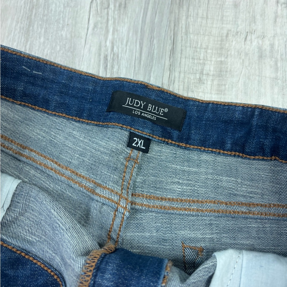 Judy Blue Denim Shorts Size 2 XL - Picture 3 of 6